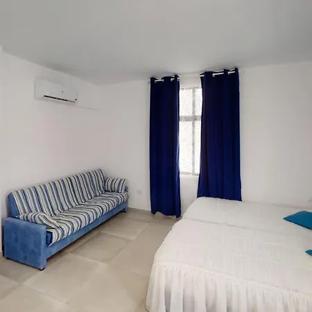 Vv Buganvillas - Cocina Y Con Banos Privados Gæstehus