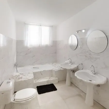 Vv Buganvillas - Cocina Y Con Banos Privados Vendégház Maspalomas